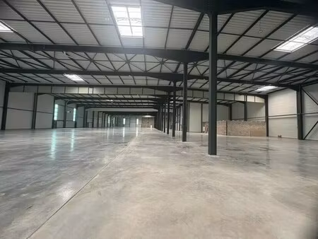 location local d’activités collegien 77090 3000m²