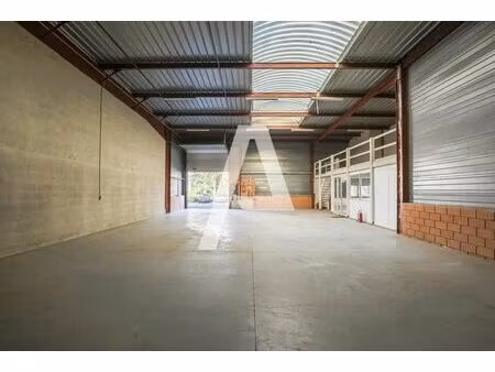 location local d’activités collegien 77090 402m²