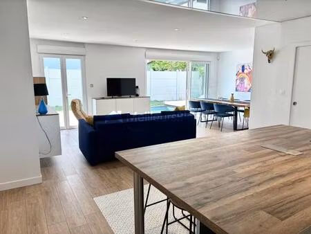 maison de plain-pied 130 m² à canejan  6 pièces  piscine et garage