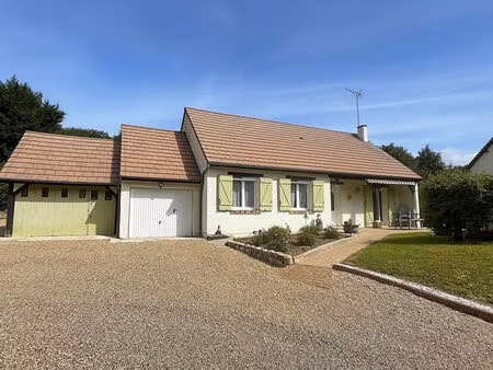 vente maison 4 pièces  79.00m²  cellettes