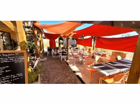 restaurant bistronomique avec terrasses et licence iv au coeur des châteaux de la loire