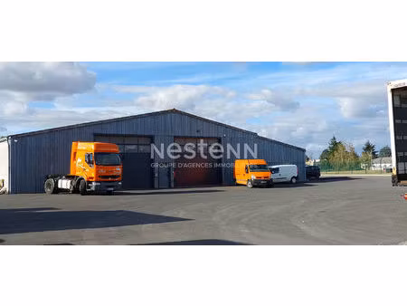 local d'activité avec terrain constructible. zone industrielle de mer