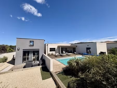 proche carcassonne-villa contemporaine - piscine- garage