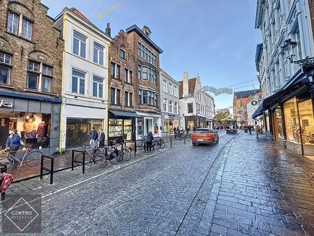 instapklaar handelspand (4 verdiepingen) op aaa-locatie (zuidzandstraat) in het historisch