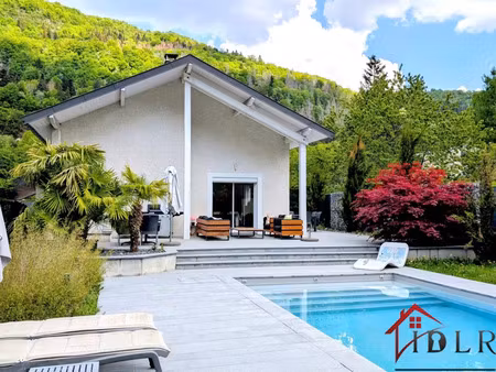 vente maison 5 pièces 192 m² oyonnax (01100)