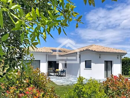 rare à hourtin maison contemporaine de 163m2 sur belle parcelle paysagée proche lac
