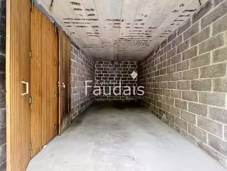 location parking st lo 50000