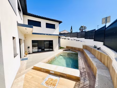 vente villa t5 contemporaine - garage - piscine