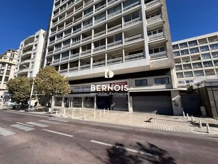 vente commerce toulon 83000 1975m²