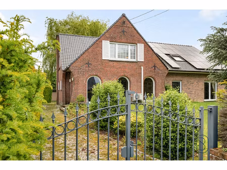 huis te koop in moeskroen met 4 slaapkamers