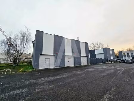 vente local d’activités evry courcouronnes 91080 600m²