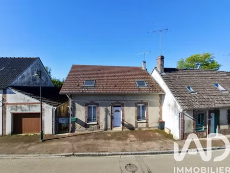 maison de village à courtenay (45320)