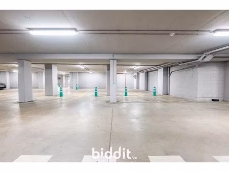 parking en vente publique à rue de genève 10 evere (vbe25088)