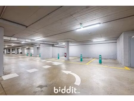 parking en vente publique à rue de genève 10 evere (vbe25089)