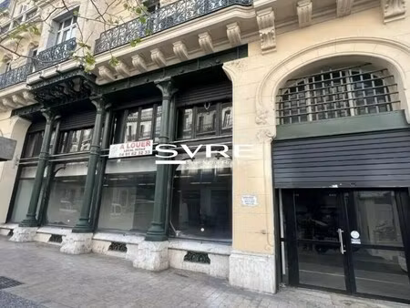 location commerce marseille 13001 565m²