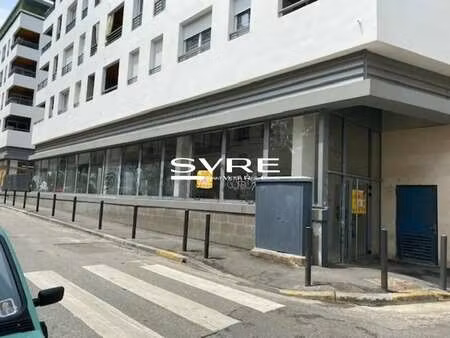 location commerce marseille 13006 156m²