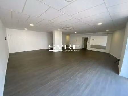 location commerce vitrolles 13127 100m²