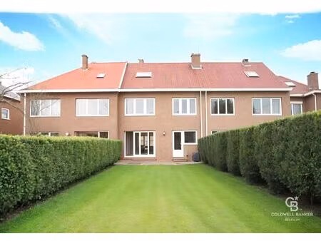 maison à louer avec jardin et 5 chambres   woluwe-saint-pierre (rbv96341)