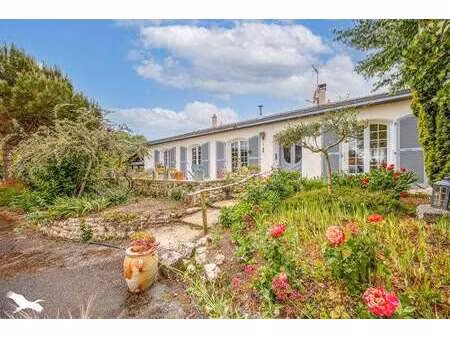 vente maison à doix (85200) : à vendre / 164m² doix