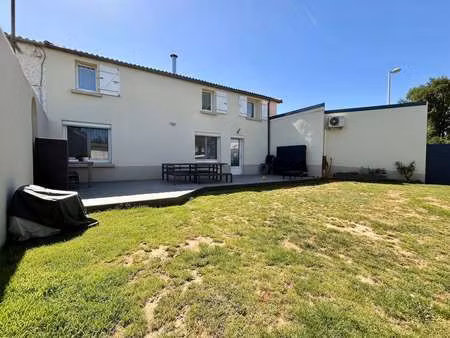 vente maison à saint-denis-la-chevasse (85170) : à vendre / 117m² saint-denis-la-chevasse
