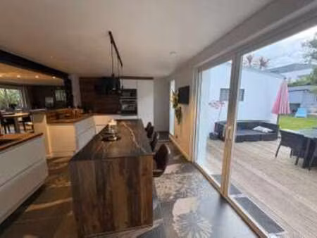 vente maison à lorient (56100) : à vendre / 200m² lorient