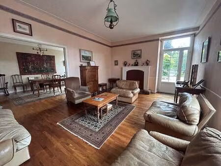 vente maison à saint-méen-le-grand (35290) : à vendre / 204m² saint-méen-le-grand
