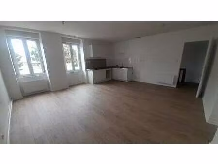 location appartement 3 pièces à andrezé (49600) : à louer 3 pièces / 75m² andrezé