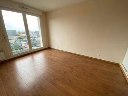 location appartement 2 pièces à ouistreham (14150) : à louer 2 pièces / 47m² ouistreham