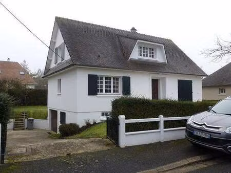 location maison à caen (14000) : à louer / 131m² caen