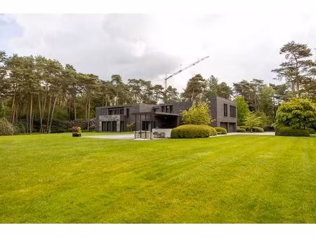 huis te koop in kapellen met 5 slaapkamers