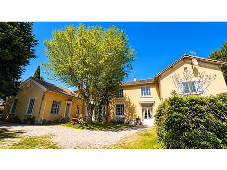 vente maison 8 pièces 300 m² à violès (84150)  455 800 €