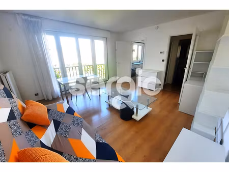 à vendre - t1 avec parking et cave - hypercentre