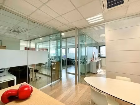location bureaux 110 m²