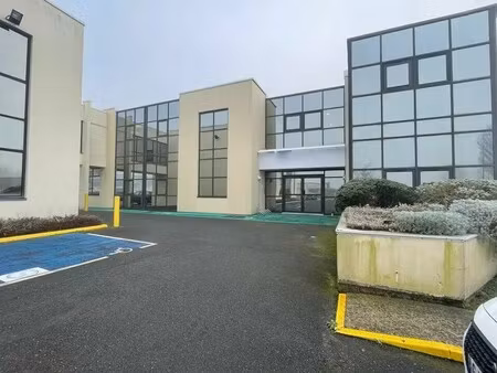 location bureaux 111 m²