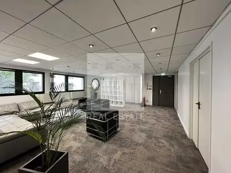 location bureaux 313 m²