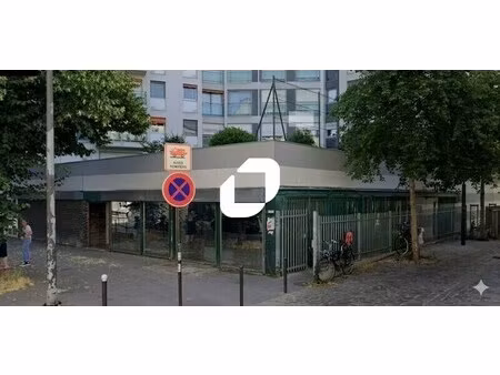 location commerce paris 75020 544m²