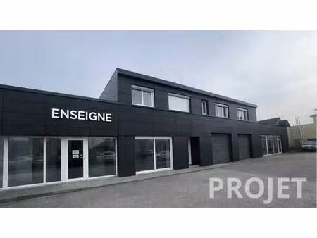 location local d'activités 110 m²
