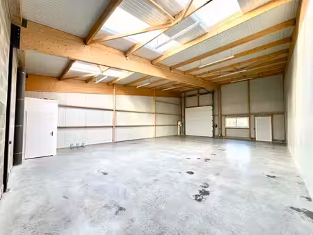 location local d’activités saint-léonard 76400 144m²