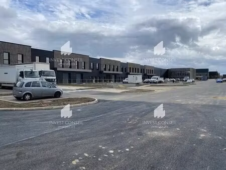 location local d’activités puiseux en france 95380 1200m²