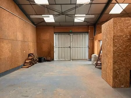 vente local d’activités vannes 56000 110m²