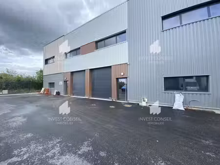 location local d’activités viarmes 95270 425m²