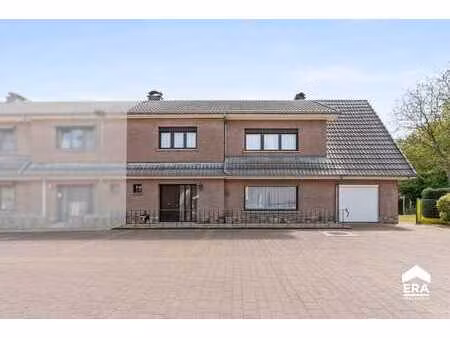 maison semi-ouverte à linter avec grand jardin