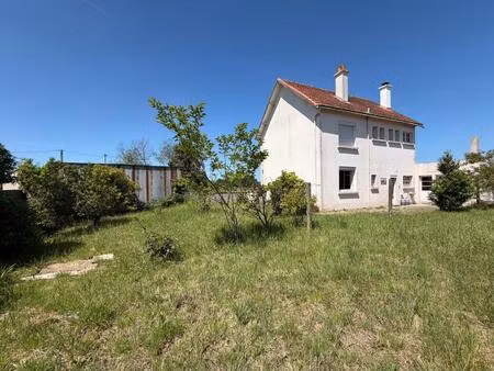 maison de village à pont-saint-martin 96 m2 terrain 742