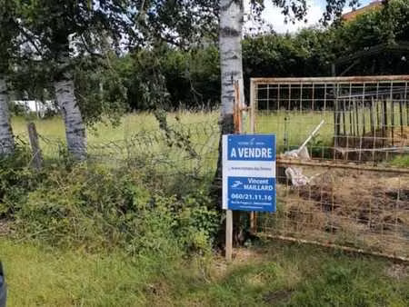 sous compromis - terrain à front de la rue des hoeules