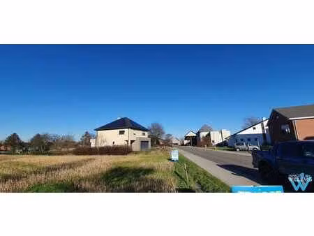 beau terrain près du centre !