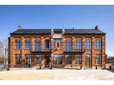 appartement 2 ch. neuf  poutres apparentes  peb b