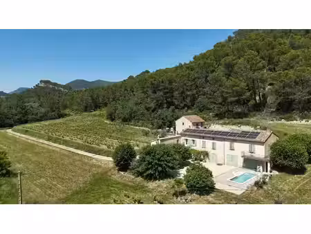 vente ferme 7 pièces 155 m² à faucon (84110)  599 000 €