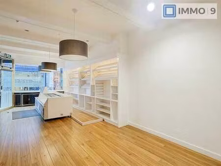 rez de chaussée commercial avec habitation