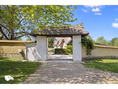 vente maison 7 pièces 273 m² à le val d'hazey (27940)  549 000 €