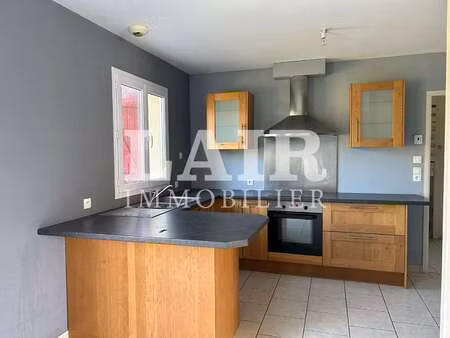 location maison à villeneuve-en-perseigne (72600) : à louer / 111m² villeneuve-en-perseign